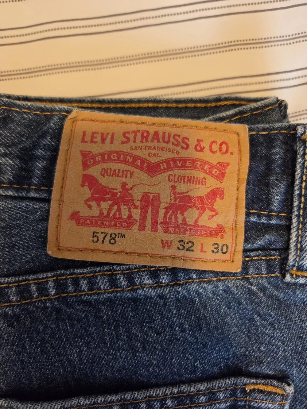 Levis Baggy Blue Jean
